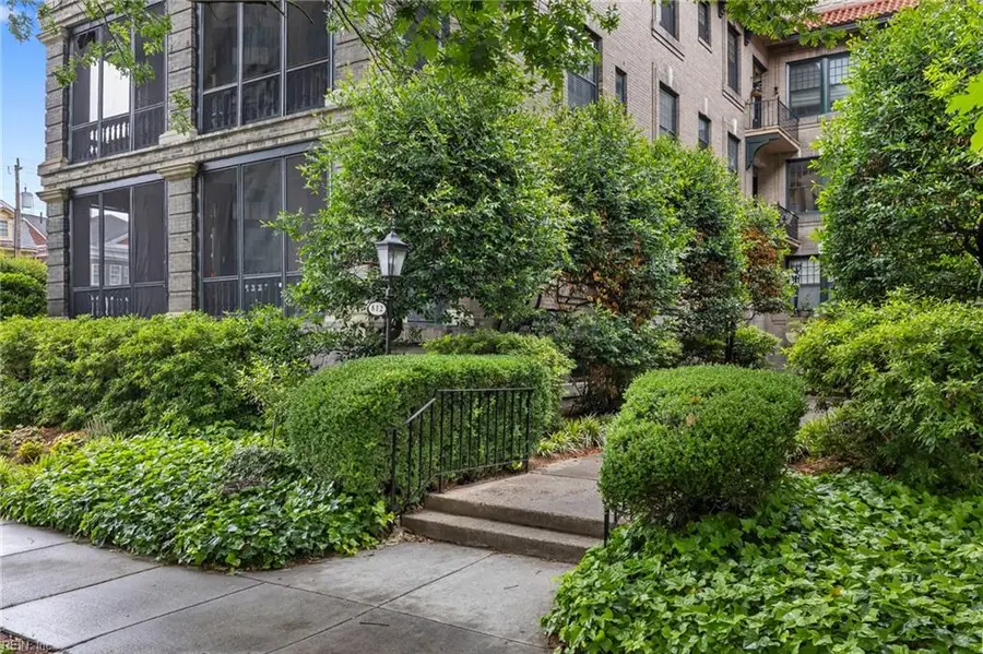 812 Stockley Gardens #12, Norfolk, VA 23507 - #2