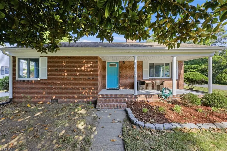 1324 Hawthorne Drive, Chesapeake, VA 23325 - #2