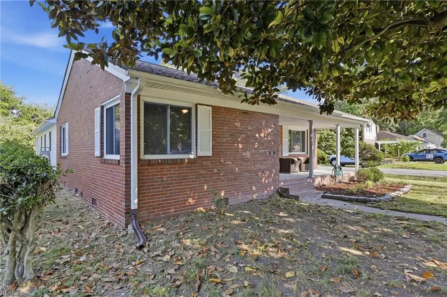 1324 Hawthorne Drive, Chesapeake, VA 23325 - #3