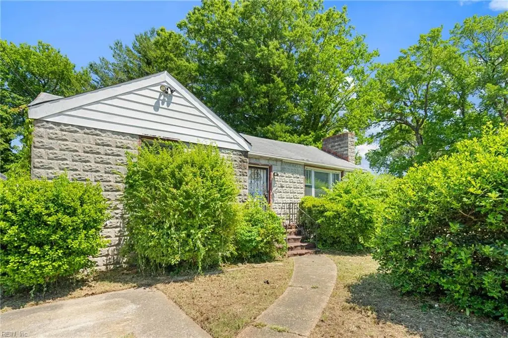 1233 Transylvania Avenue, Chesapeake, VA 23324 - #1