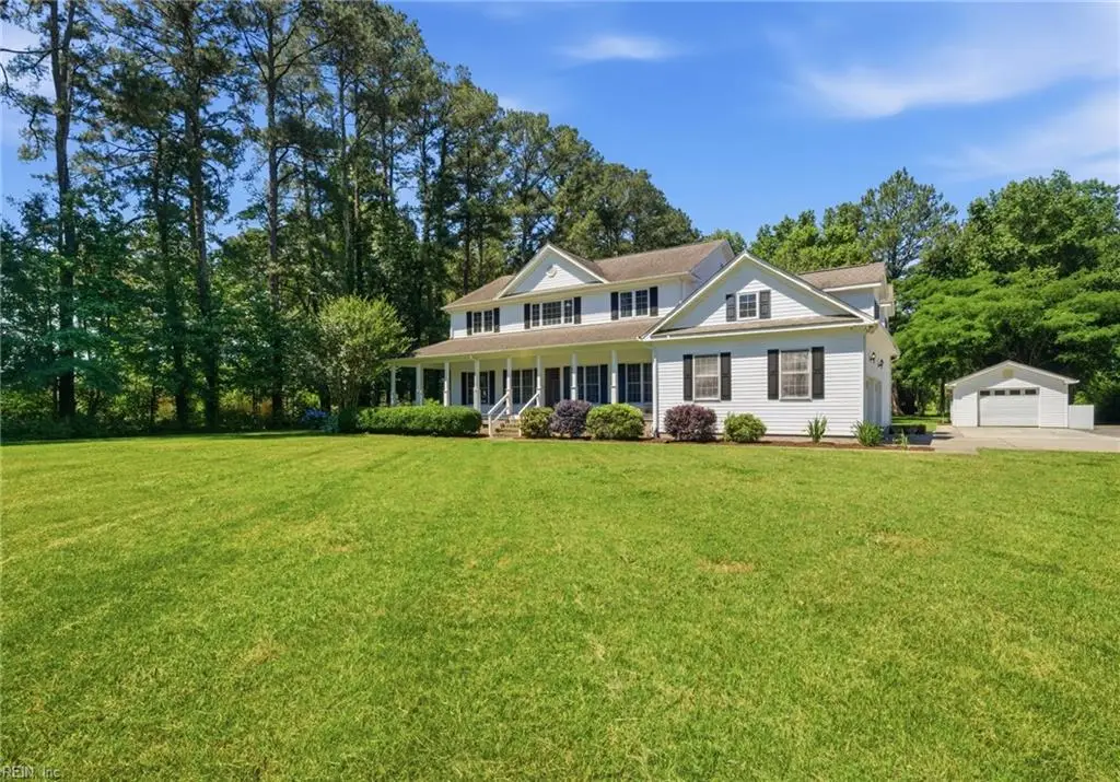 916 W Saint Brides Road #W, Chesapeake, VA 23322 - #1