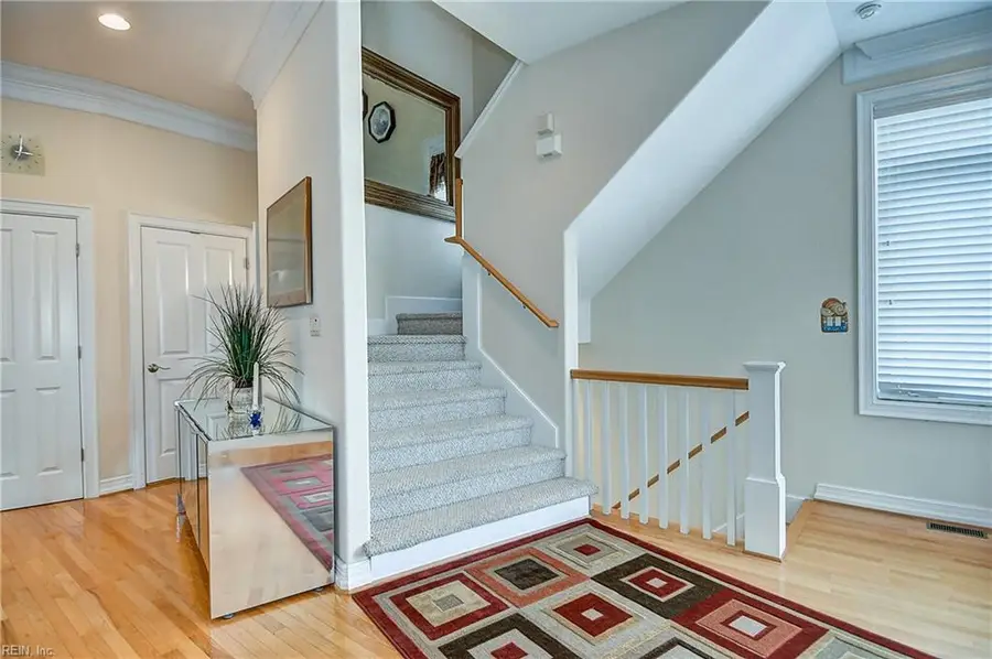 5512 Holly Road, Virginia Beach, VA 23451 - #3