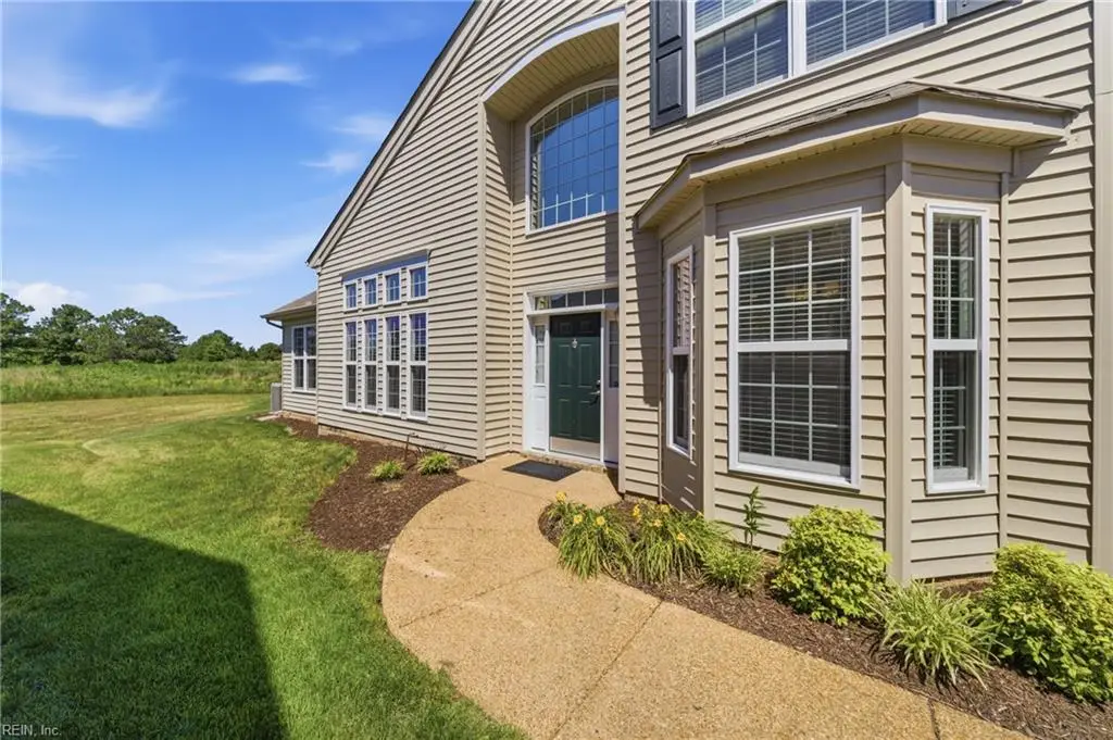 562 Dunning Lane, Chesapeake, VA 23323 - #1