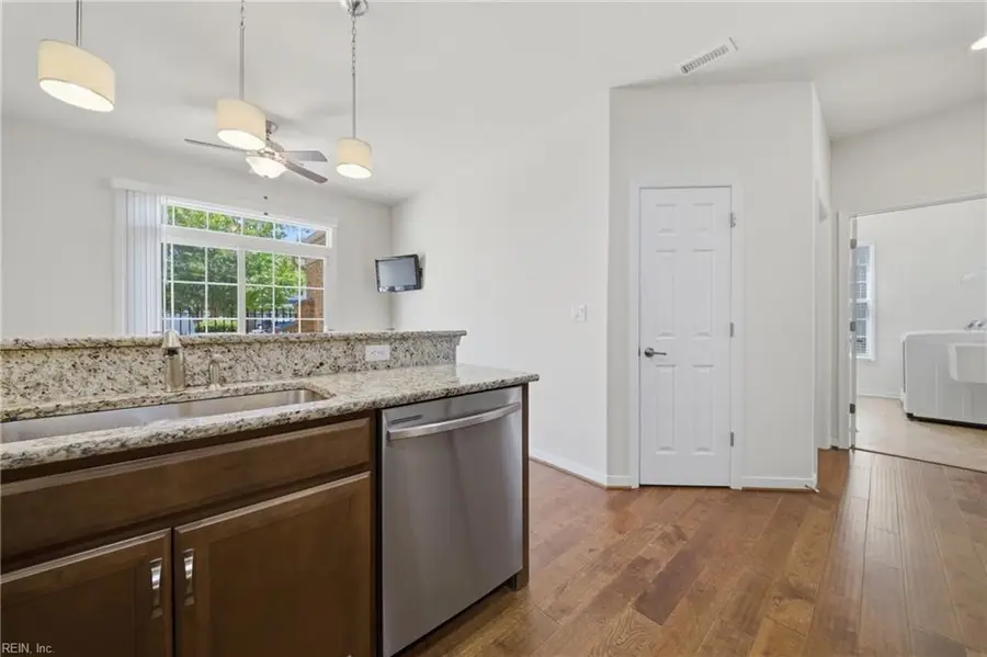 562 Dunning Lane, Chesapeake, VA 23323 - #3
