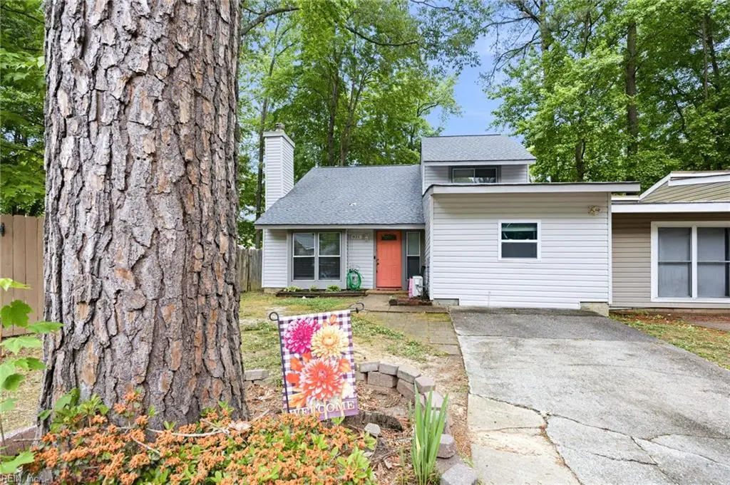 821 Pine Tree Court, Newport News, VA 23608 - #1