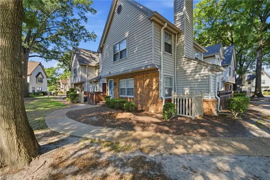 967 Saint Andrews Reach #D, Chesapeake, VA 23320 - #3