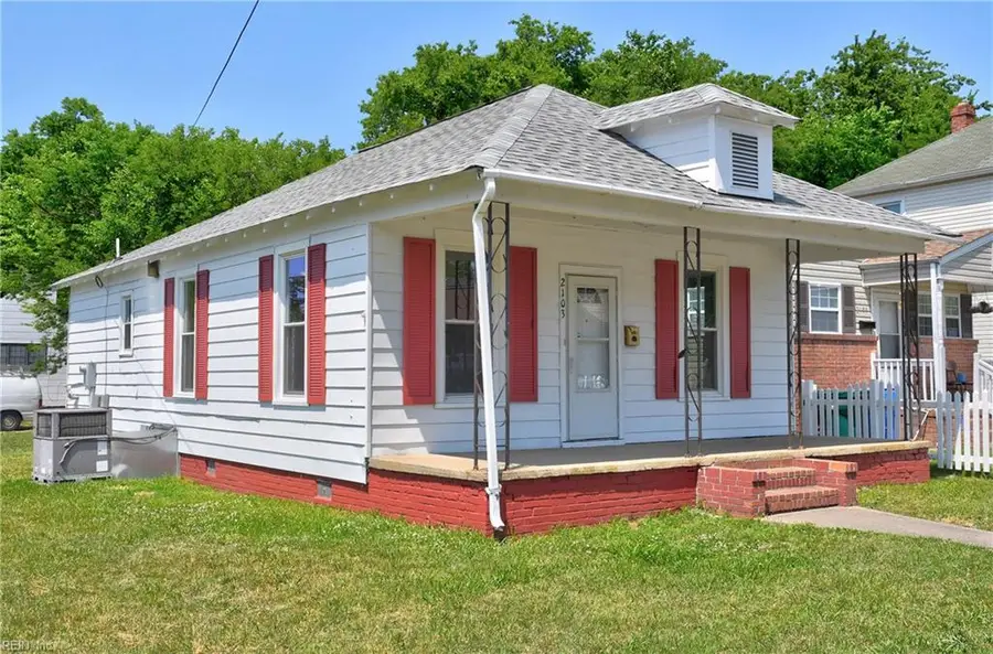 2103 Roanoke Avenue, Newport News, VA 23607 - #2