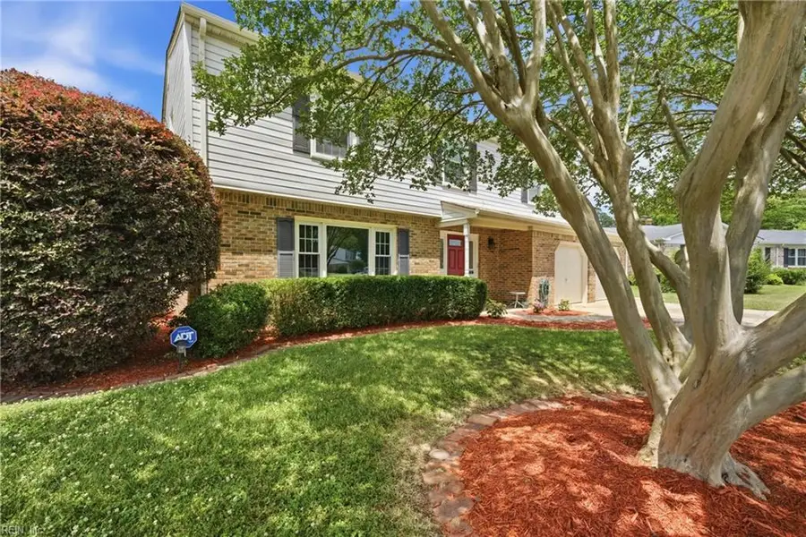 5136 Hemlock Avenue, Virginia Beach, VA 23464 - #2
