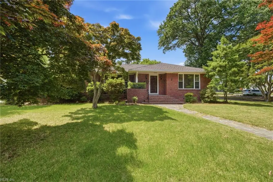 7521 Shirland Avenue, Norfolk, VA 23505 - #3