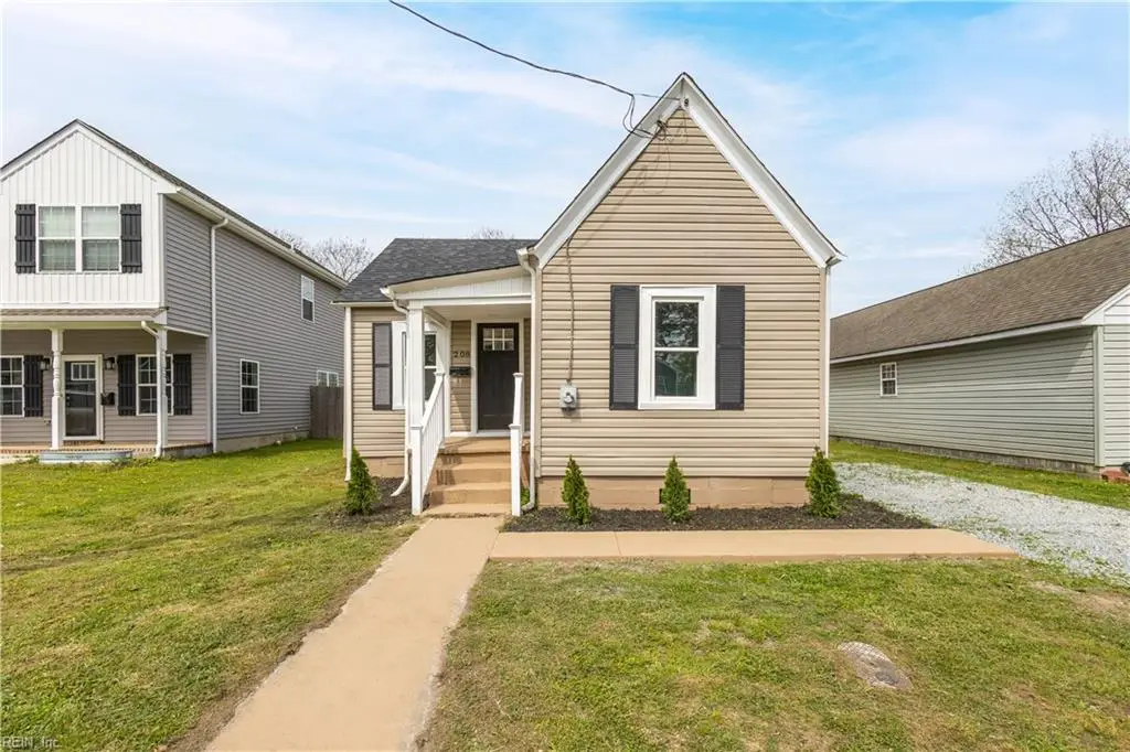 208 Raleigh Avenue, Suffolk, VA 23434 - #1