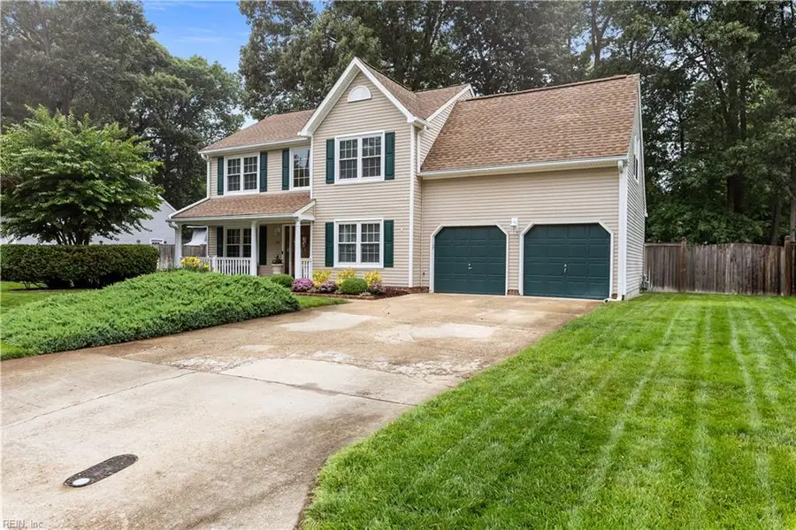 816 Woodcott Drive, Chesapeake, VA 23322 - #2