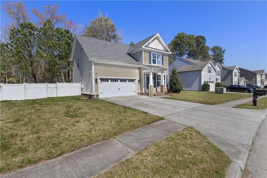 424 Rose Garden Ln, Chesapeake, VA 23320 - #3