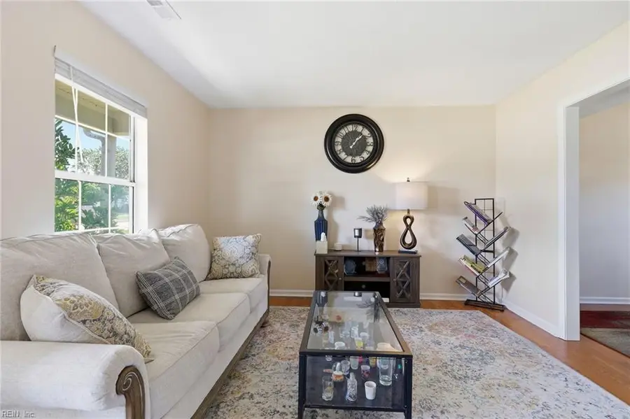 17 Peterborough Drive, Hampton, VA 23666 - #3