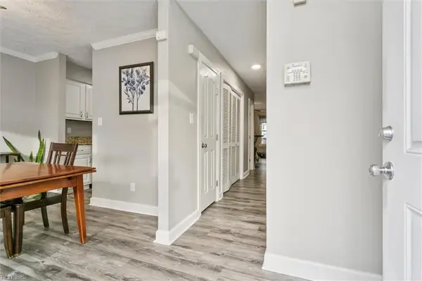 1058 Palmerton Drive, Newport News, VA 23602