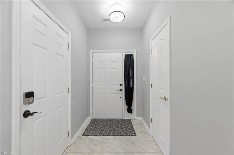 816 Greystone Trace, Newport News, VA 23602 - #3