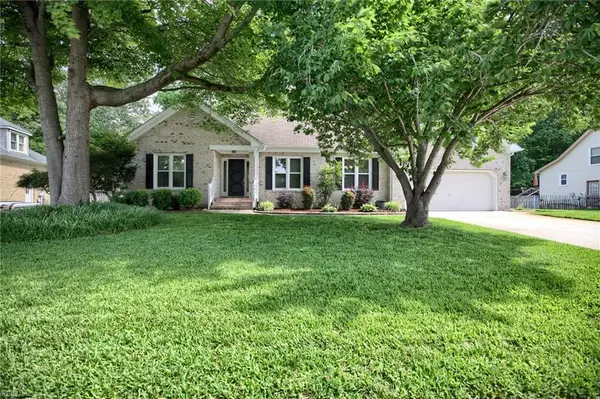 616 Royal Grant Drive, Chesapeake, VA 23322