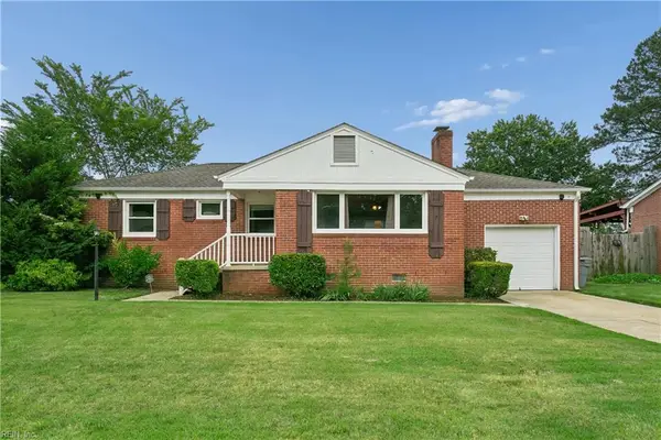 28 Brookfield Drive, Hampton, VA 23666