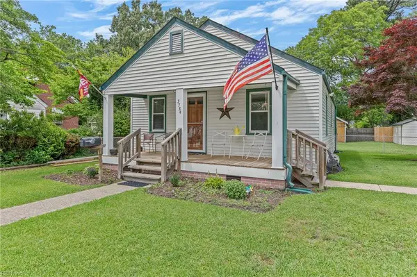 3734 Robin Hood Road, Norfolk, VA 23513