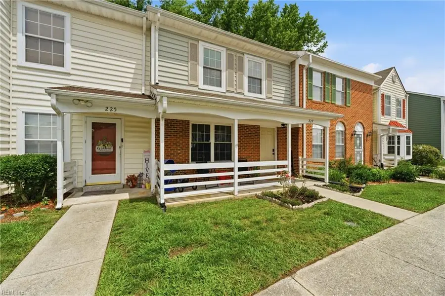 227 Whitewater Dr, Newport News, VA 23608 - #2