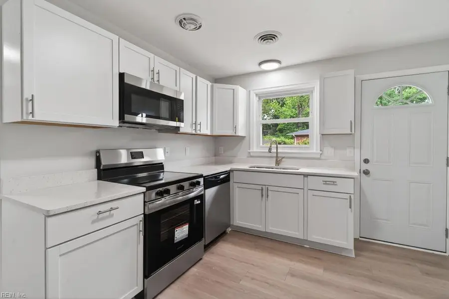 35 Green Court, Newport News, VA 23601 - #3