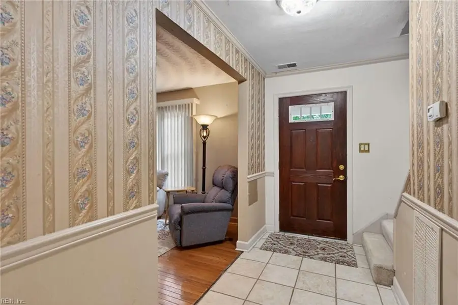 2717 N Elizabeth Harbor Drive, Chesapeake, VA 23321 - #3