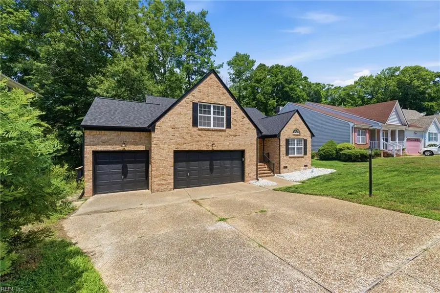 116 Lake Pointe Drive, Newport News, VA 23603 - #2