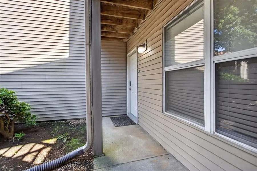 560 Candle Lane #104, Newport News, VA 23608 - #3