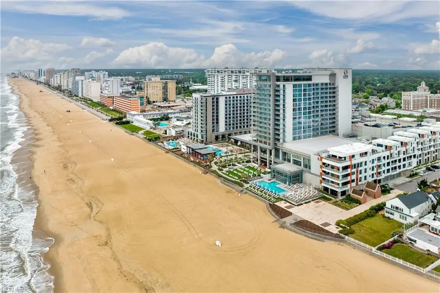 112 42nd Street, Virginia Beach, VA 23451 - #3
