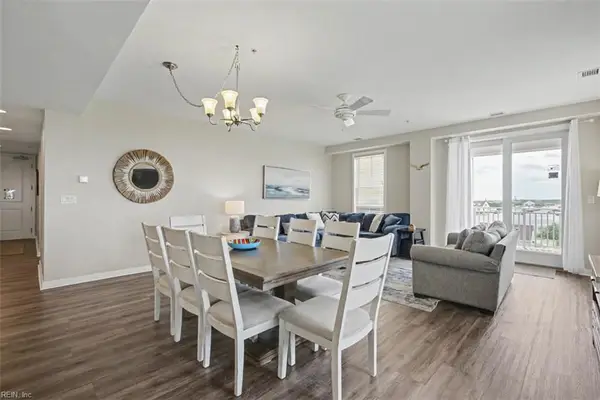 3738 Sandpiper Road #228B, Virginia Beach, VA 23456