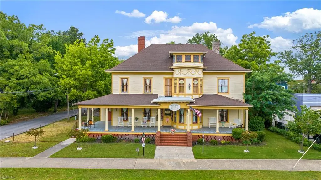 104 W Main Street, Elizabeth City, NC 27909 - #1