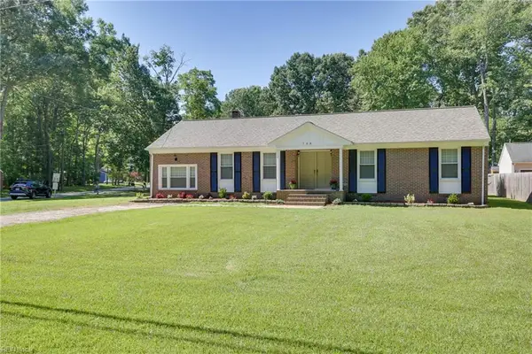 708 Seaford Road, Seaford, VA 23696