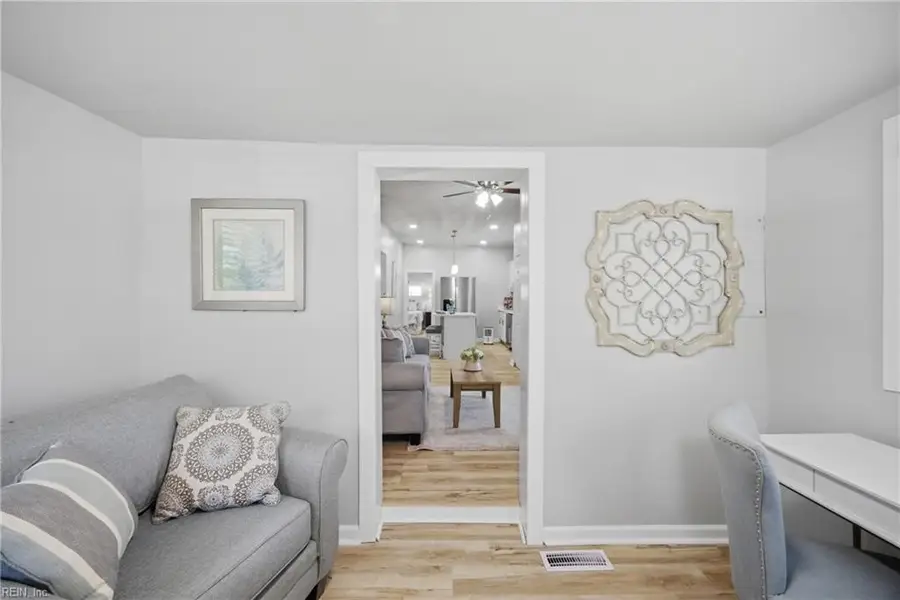 1012 Hannah Street, Norfolk, VA 23505 - #3