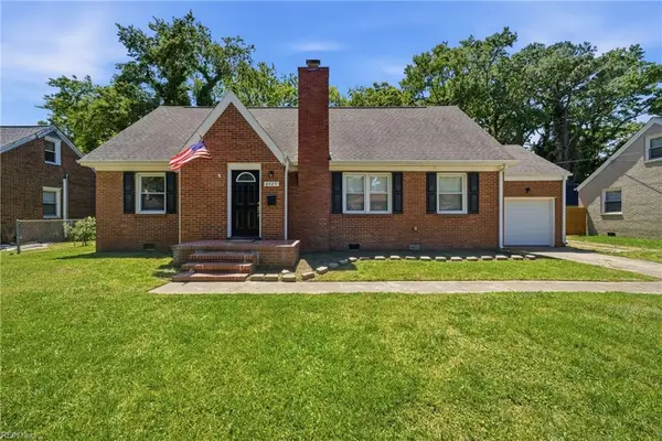 6425 Glenoak Drive, Norfolk, VA 23513