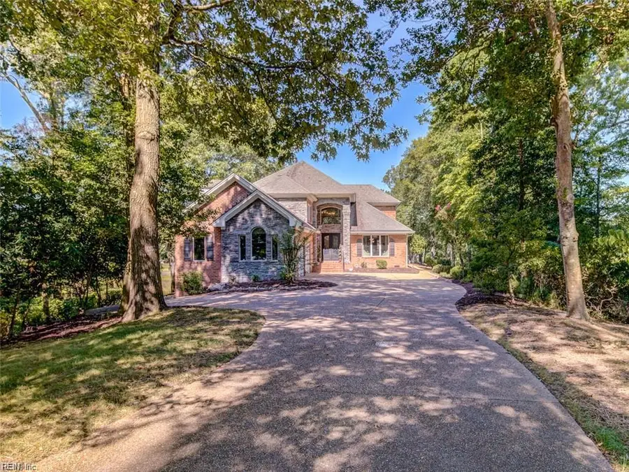 208 Mariners Circle, Smithfield, VA 23430 - #2