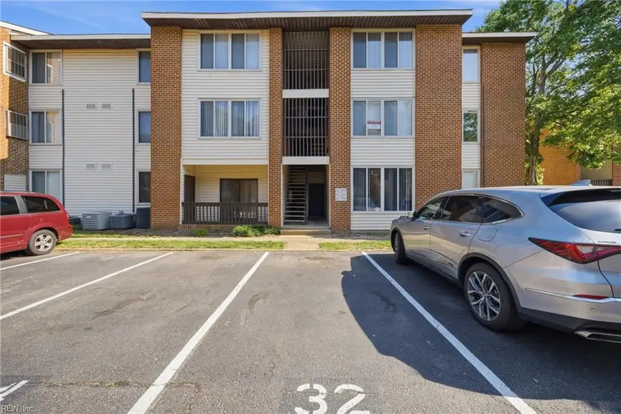 28 Pacific Drive #2, Hampton, VA 23666 - #2
