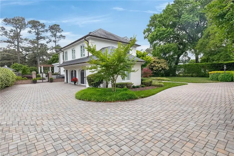 100 Holly Crescent, Virginia Beach, VA 23451 - #3