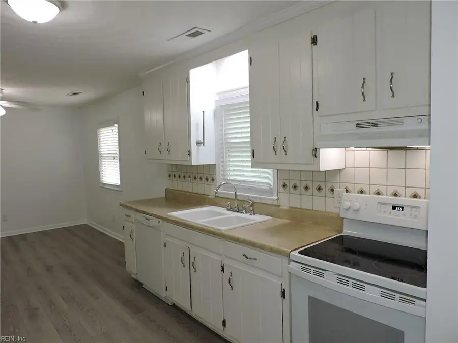 6972 Linda Circle, Hayes, VA 23072 - #3