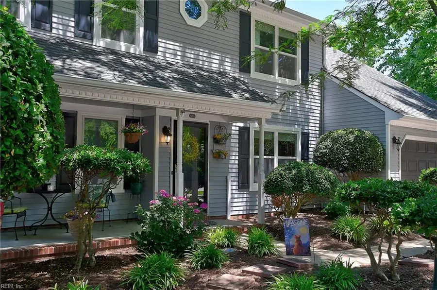 608 Woodcott Drive, Chesapeake, VA 23322 - #2