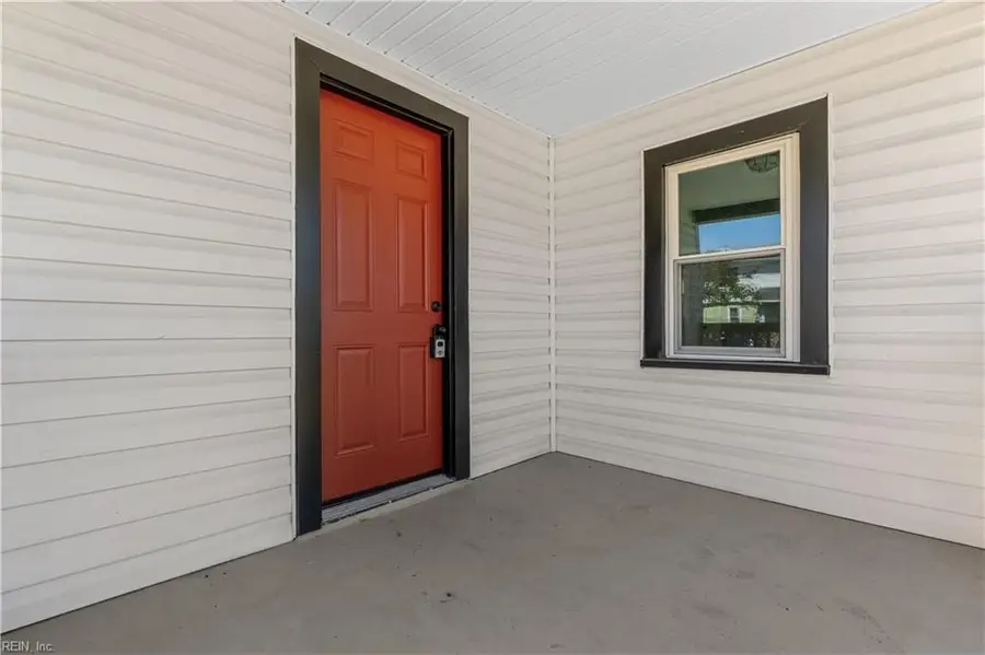 2707 Pinewell Street, Portsmouth, VA 23702 - #3