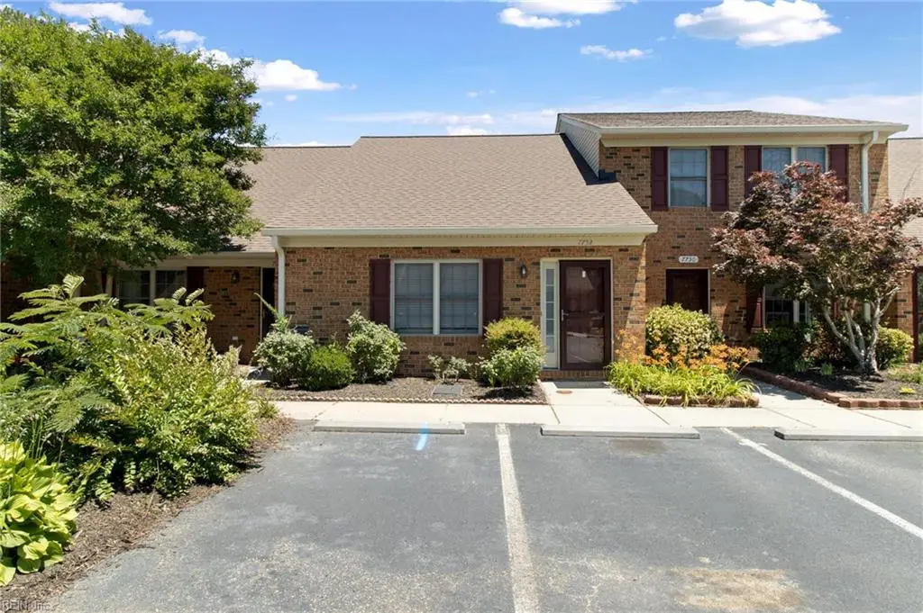 7752 The Points Place #703, Gloucester Point, VA 23062 - #1