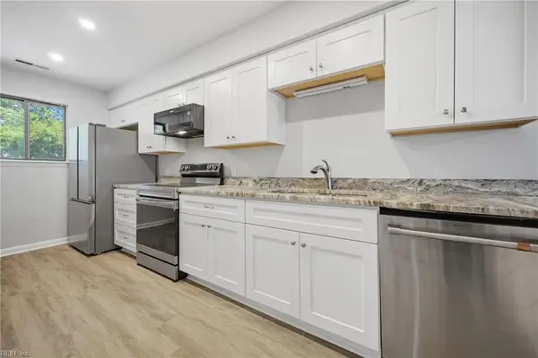 3200 Lynnhaven Drive #202, Virginia Beach, VA 23451