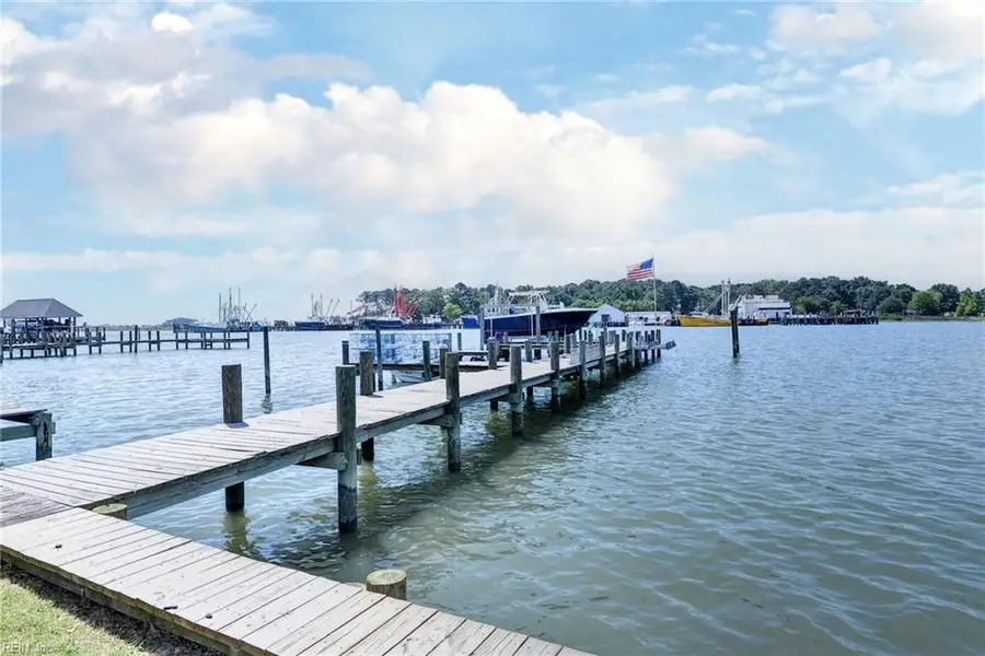 116 Buckingham Drive, Yorktown, VA 23692 - #2
