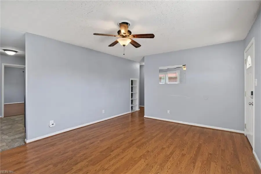 508 Mooney Road, Chesapeake, VA 23325 - #3