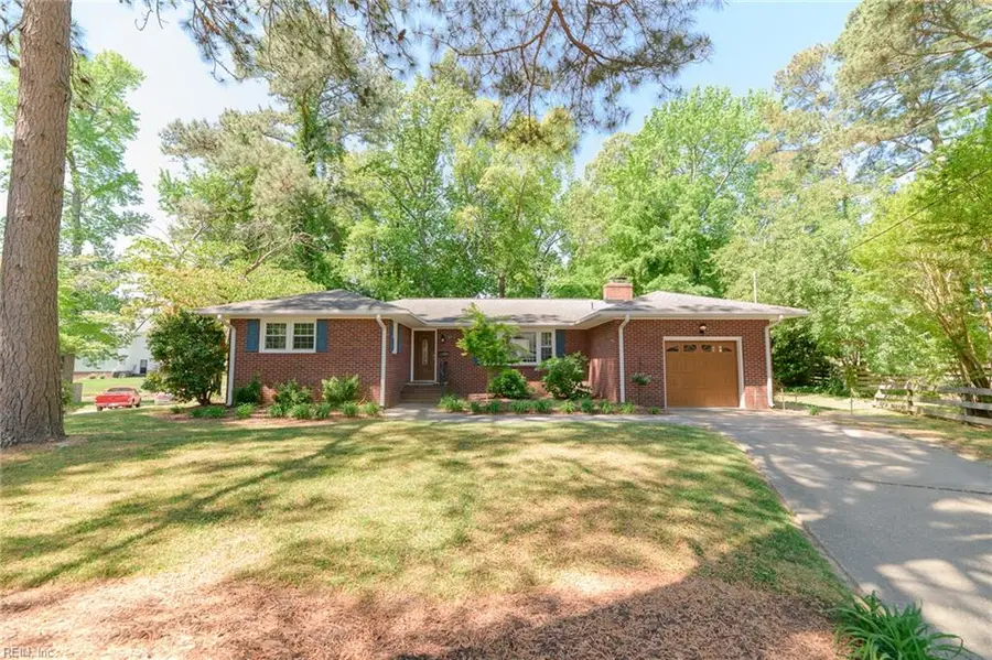 10 Lucerne Circle, Newport News, VA 23606 - #2