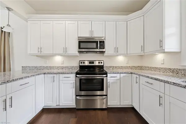 2624 Bapaume Avenue, Norfolk, VA 23509