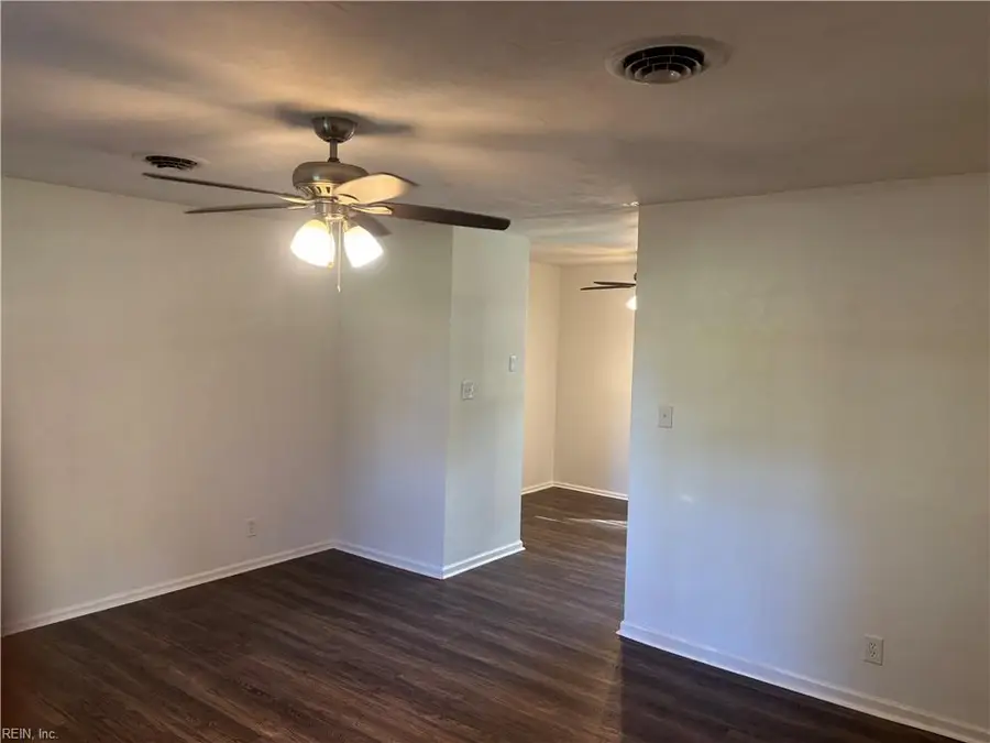 1725 Pike Street, Suffolk, VA 23433 - #2