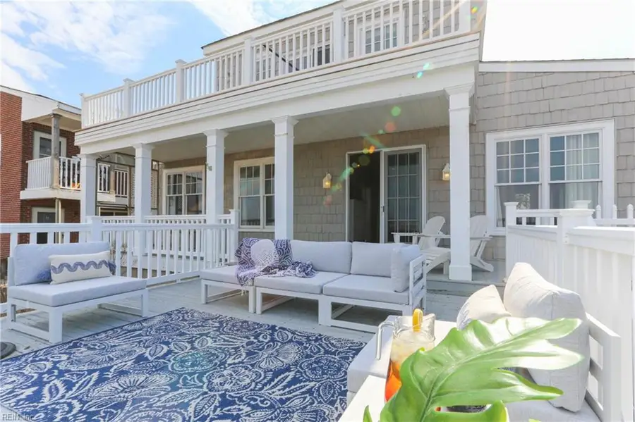 822 W Ocean View Avenue, Norfolk, VA 23505 - #2