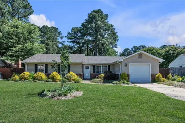 432 Courtney Arch, Virginia Beach, VA 23452
