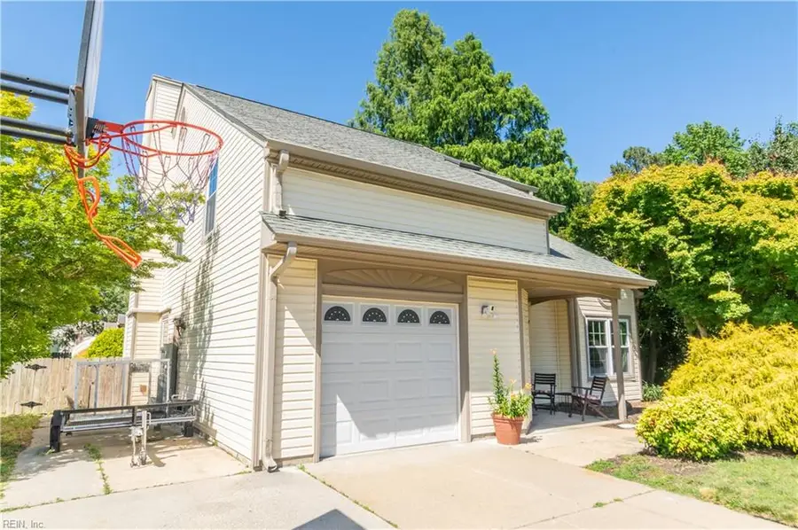 105 Kyle Circle, Yorktown, VA 23693 - #3