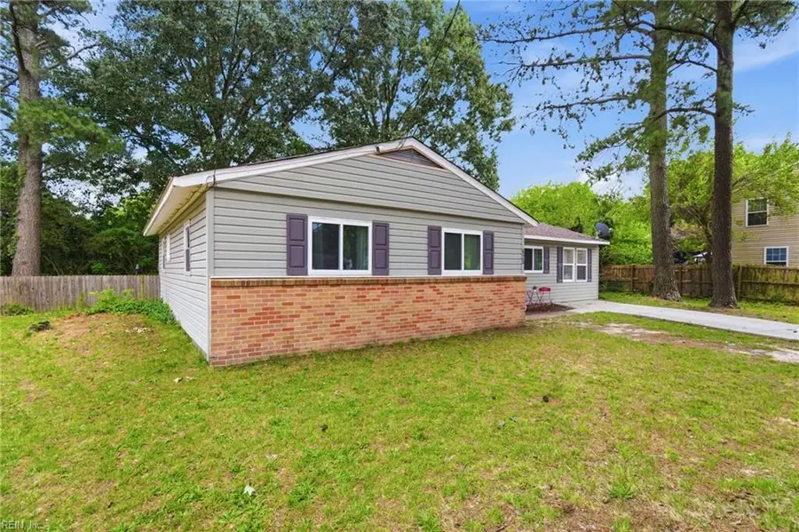 620 Queens View Court, Hampton, VA 23669 - #3